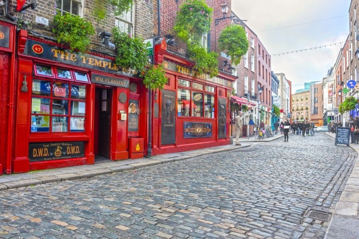Opening of two new direct air connections from Tarbes-Lourdes-Pyrénées airport to Dublin and Lisbon